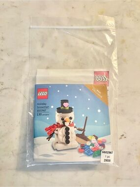 LEGO  Holiday Snowman